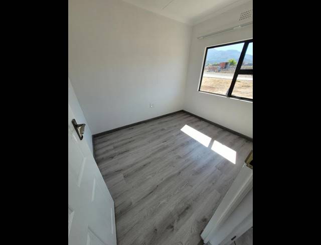 3 BEDROOM TOWNHOUSE FOR SALE IN QUEENSTOWN CENTRAL